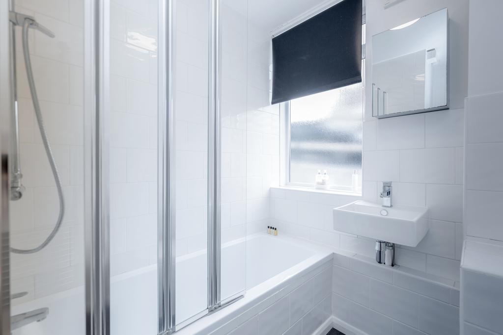 Putney 1 Bed By Basetogo * London